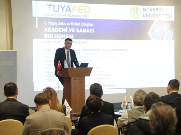 YAPAY ZEKA VE ROBOT ÇALIŞTAYI BÜYÜK BEĞENİ TOPLADI